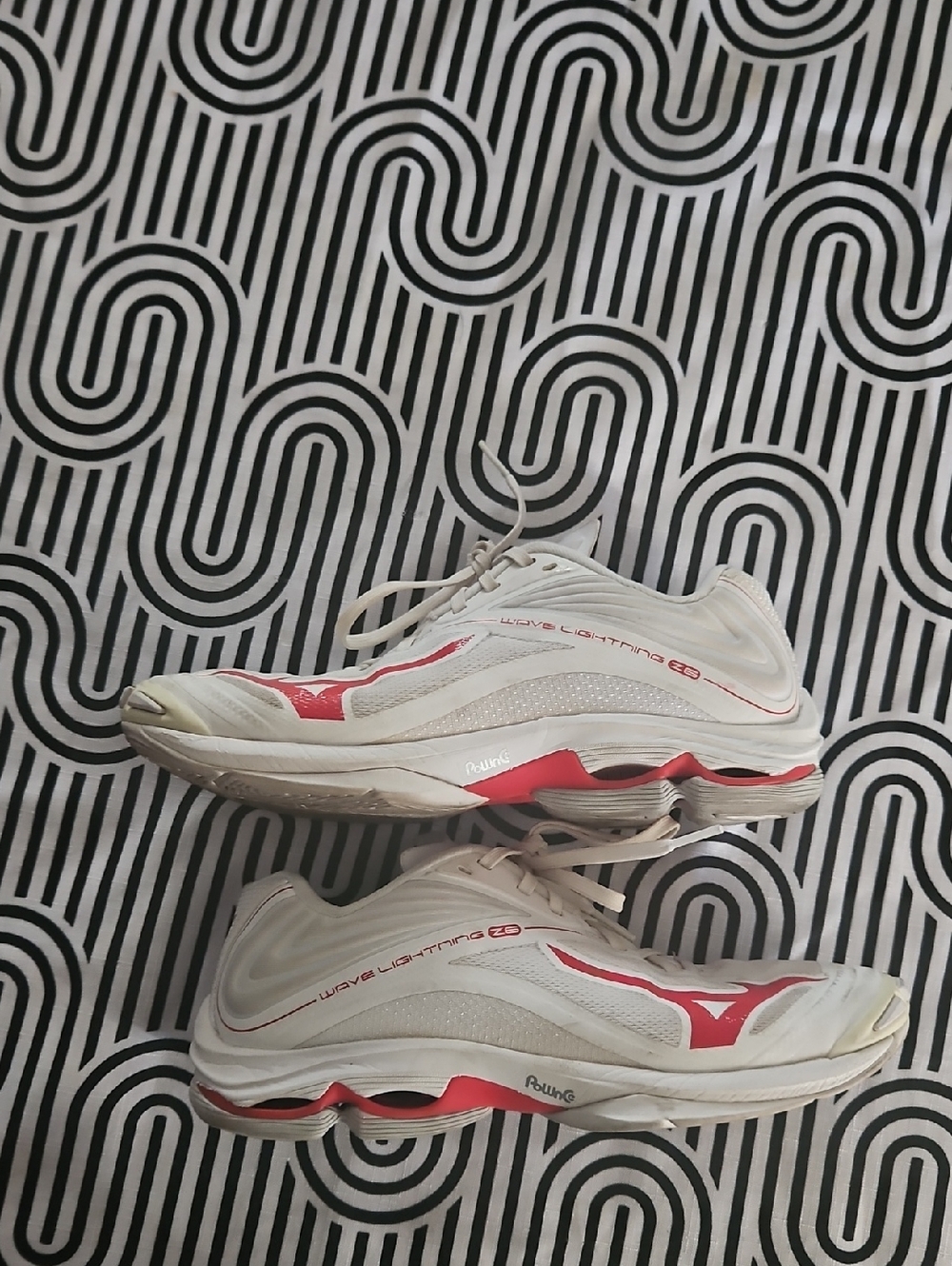Mizuno White and Red Wave Lightning Court Shoes